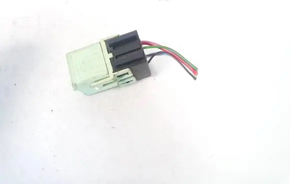 BMW 5 E39 Other relay 61368373700 61.36-8373700