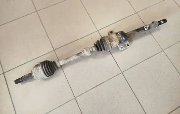 Nissan NV200 Front driveshaft 