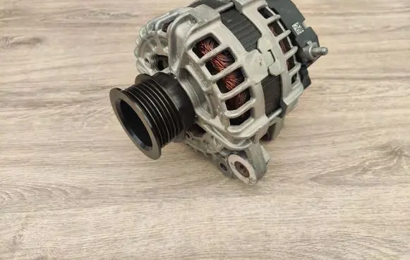 Volvo V60 Generator/alternator 30659580