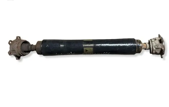 Mitsubishi Pajero Rear driveshaft/prop shaft MR498