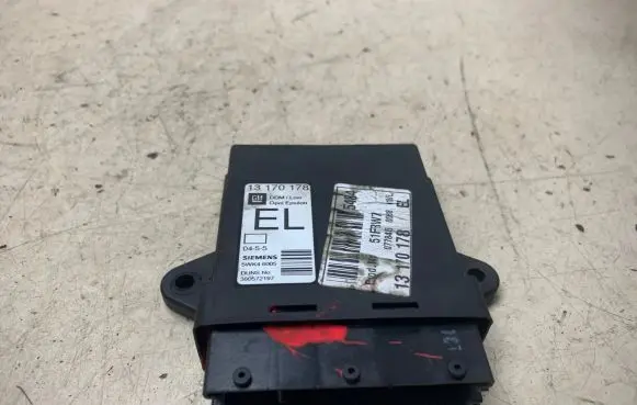 Opel Vectra C Door control unit/module 13170178 077845 51FRW7