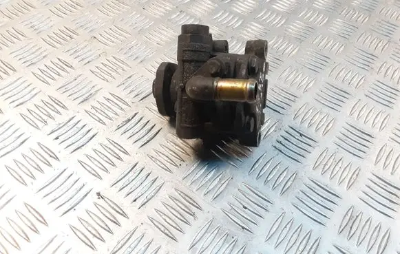 Volkswagen Golf IV Power steering pump 1J0422154A