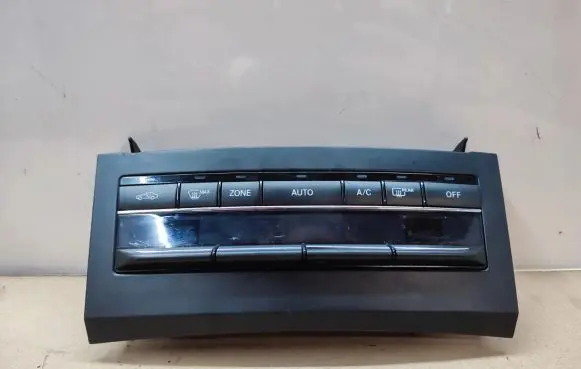 Mercedes-Benz E C207 W207 Climate control unit A2129009109