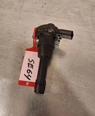 Audi A4 S4 B9 Oil level dip stick 079907660A 2841091 A2C80196200