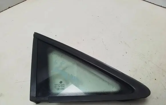 Volkswagen Touran I Front triangle window/glass 43R00048 E000255 DOT24M68AS2