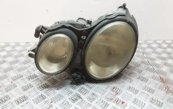 Mercedes-Benz CLK A208 C208 Headlight/headlamp