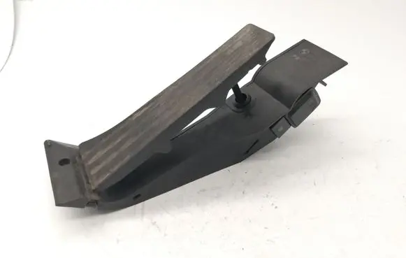 BMW 5 E60 E61 Accelerator throttle pedal 6772645