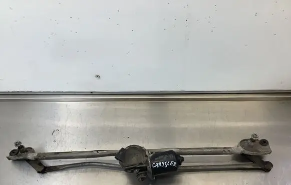 Chrysler 300 - 300C Front wiper linkage and motor 04805711AA 70113 1590108030