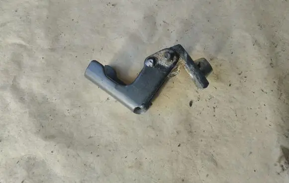 Peugeot 206 Rear door upper hinge