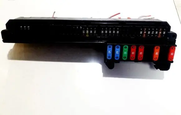 BMW 5 E60 E61 Fuse box set 6114695733001 25613290