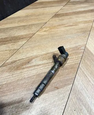 Mercedes-Benz E W211 Fuel injector A6480700187