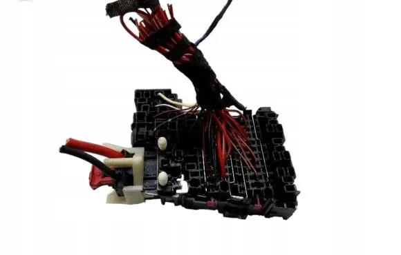 Skoda Octavia Mk3 (5E) Fuse box set 5Q0937615C