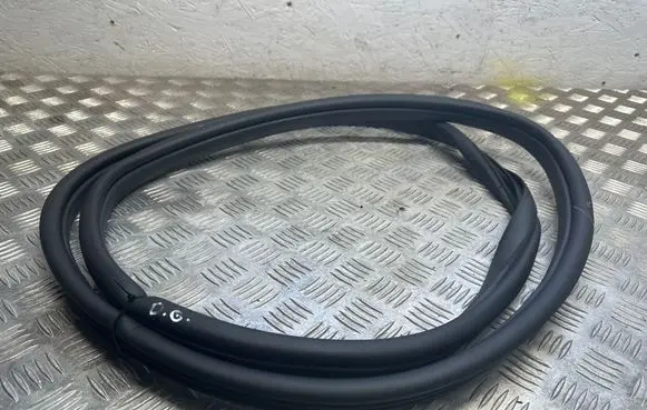 Rubber seal rear door
