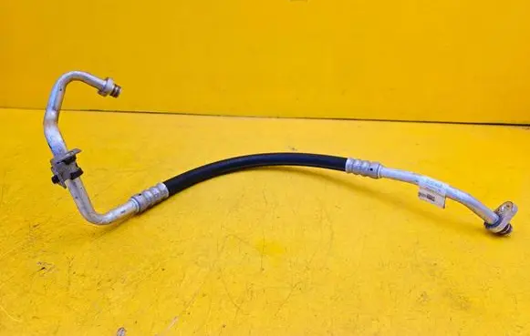 Citroen DS7 Crossback Air conditioning (A/C) pipe/hose 9675862680