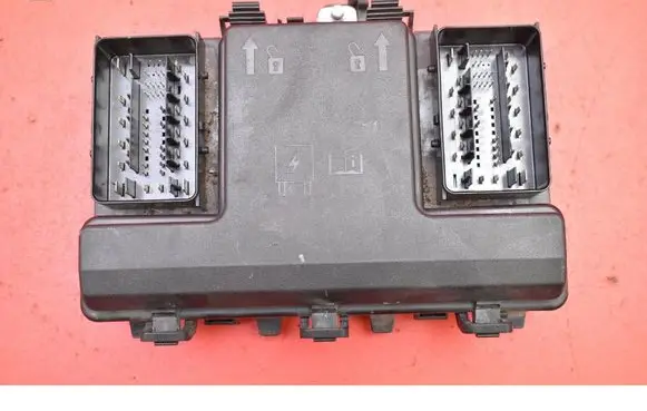 Ford Mondeo MK I Fuse box set FG9T-14A067-EB