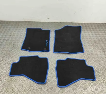 Toyota Aygo AB40 Car floor mat set PZ41090356FP