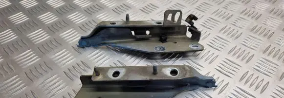 Citroen C3 Engine bonnet/hood hinges 9637365680 9637365580