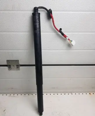 Renault Espace VI Tailgate strut 904517573R 20230316