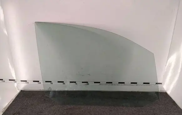 Volkswagen Caddy Front door window glass four-door DOT27M235AS2 E000232 43R001057