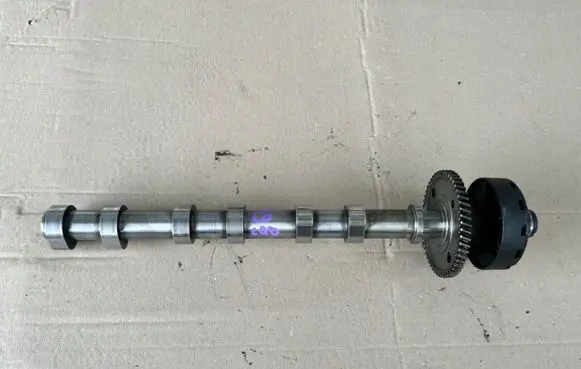 Jeep Grand Cherokee Camshaft 20182086F