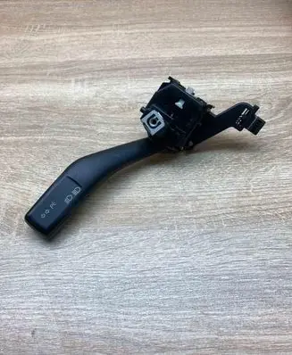 Volkswagen Golf V Indicator stalk 1K0953513