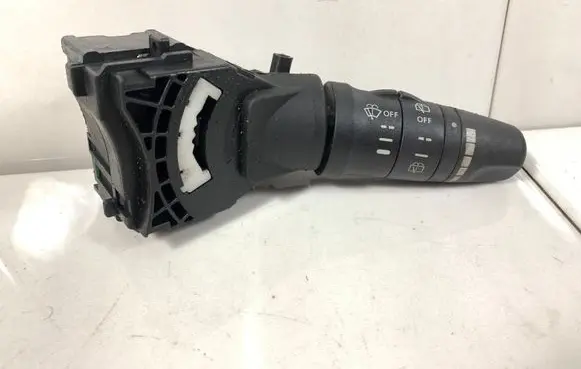 Nissan X-Trail T30 Wiper control stalk 252608H905