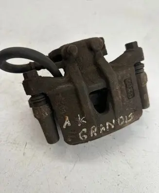 Mitsubishi Grandis Rear brake caliper