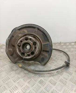 Mercedes-Benz SL R230 Rear wheel hub A2304200585 A2303505408