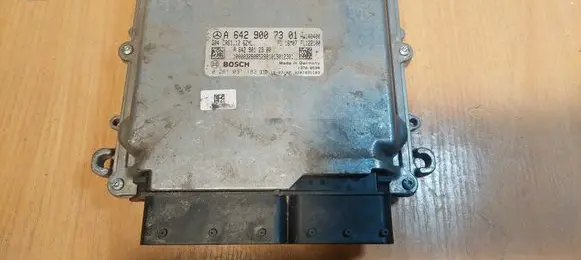 Mercedes-Benz CLS C218 X218 Engine control unit/module ECU 0281031183 A6429007301 A6429012300