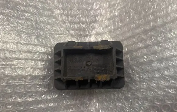 BMW 5 G30 G31 G38 Jacking socket point 5171716998103 11884410
