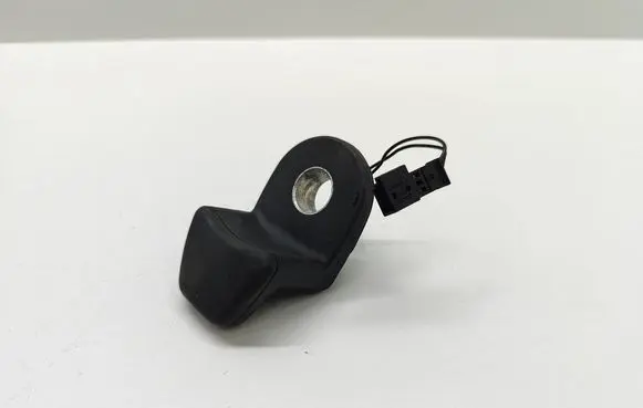 BMW 5 E60 E61 Tailgate glass/window release handle 8385694