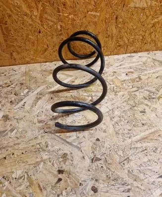 Nissan Juke I F15 Front coil spring 