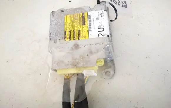 Toyota Avensis T250 Airbag control unit/module 8917005190 89170-05190