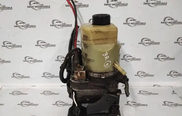 Ford Focus Power steering pump 4M513K514BF 104-0085-011-094F