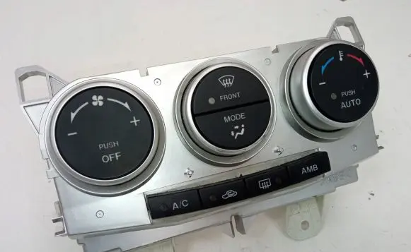 Mazda 5 Climate control/heater control trim 