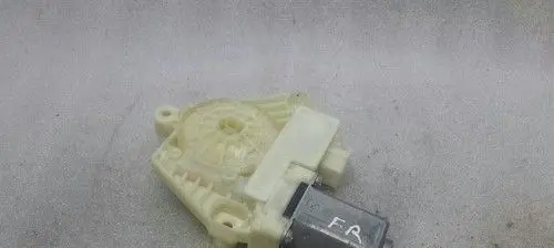 Mercedes-Benz C W205 Front door window regulator motor A2059060113