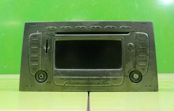 Ford Kuga I Radio/CD/DVD/GPS head unit 7612300590 WP271