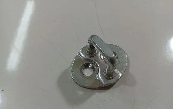 KIA Ceed Front door lock loop/hook striker 