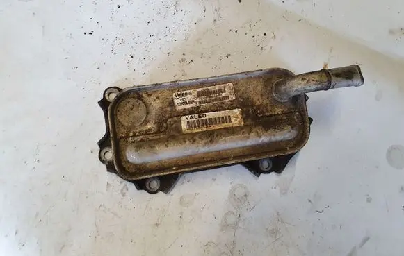 Toyota Corolla Verso E121 Gearbox / Transmission oil cooler 157100R01000