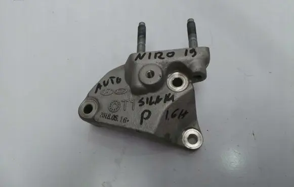 KIA Niro Engine mounting bracket