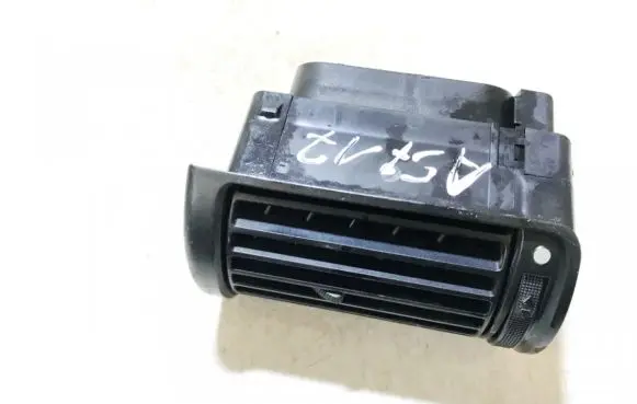Audi A4 S4 B5 8D Dash center air vent grill 8d1820902