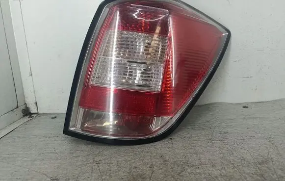 Opel Astra H Rear/tail lights 13223674417202