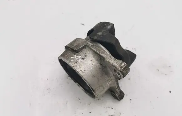 Honda FR-V Engine mounting bracket NOCODE