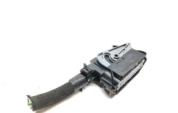 Renault Trafic III (X82) ABS module connector plug 
