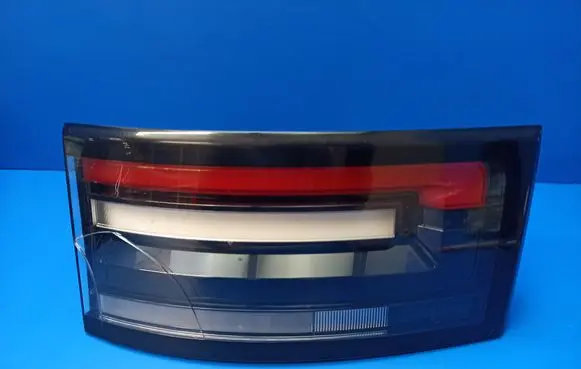 Land Rover Discovery 5 Rear/tail lights HY3213193AD