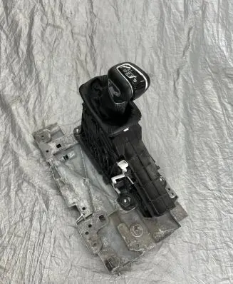 Volvo S60 Gear shifter/selector 32240584 20130913083724