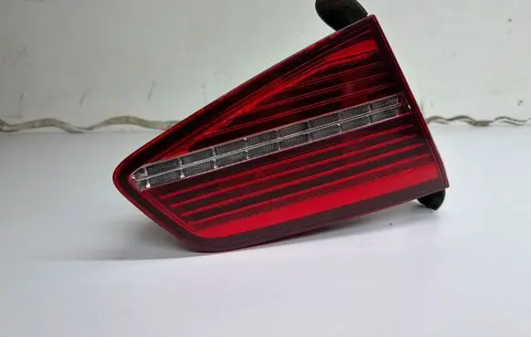 Volkswagen PASSAT B8 Tailgate rear/tail lights 81430102