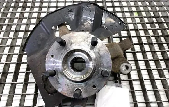 Mazda CX-7 Front wheel hub spindle knuckle 