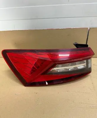 Skoda Kodiaq Rear/tail lights 565945207A
