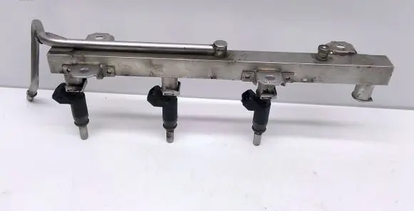 BMW 3 E90 E91 Fuel injectors set 7530420 7526892